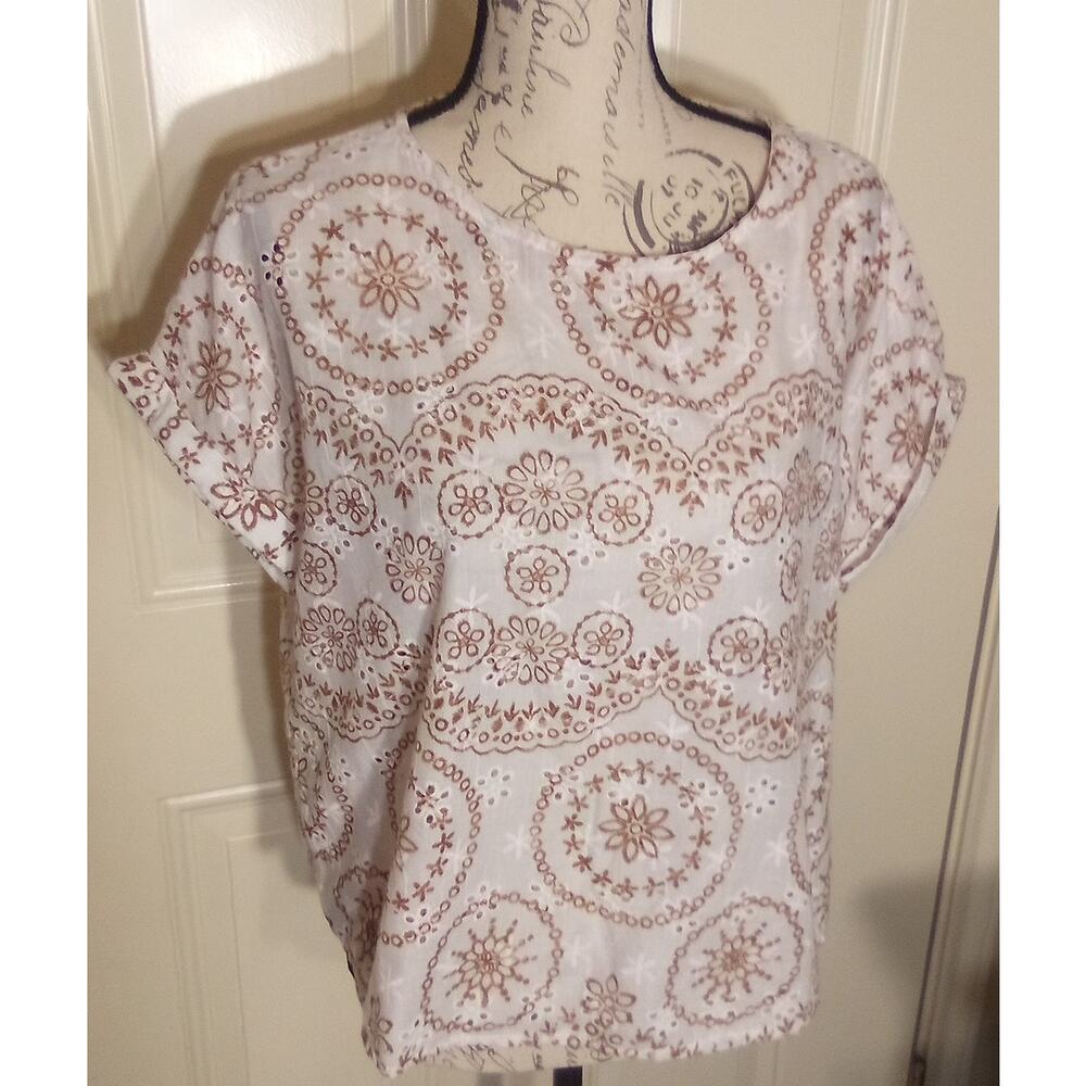 Mostaza Top Junior Girl Casual  Size Medium Color White and Brown
